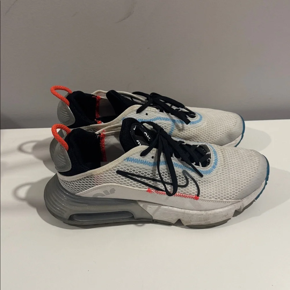 Nike Air Max 2090 White Blue Black Sneakers Youth 5.5Y EU 38 Women’s 7.5-8 - Picture 5 of 9